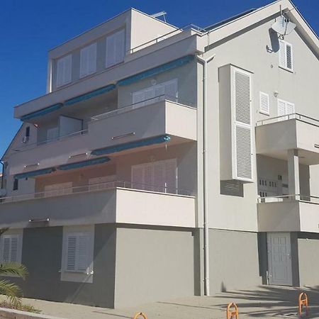 Apartments Biba Novalja Zewnętrze zdjęcie