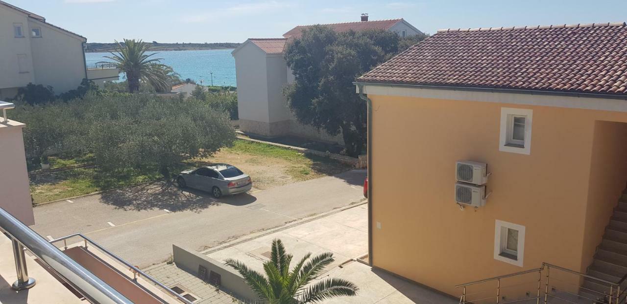 Apartments Biba Novalja Zewnętrze zdjęcie