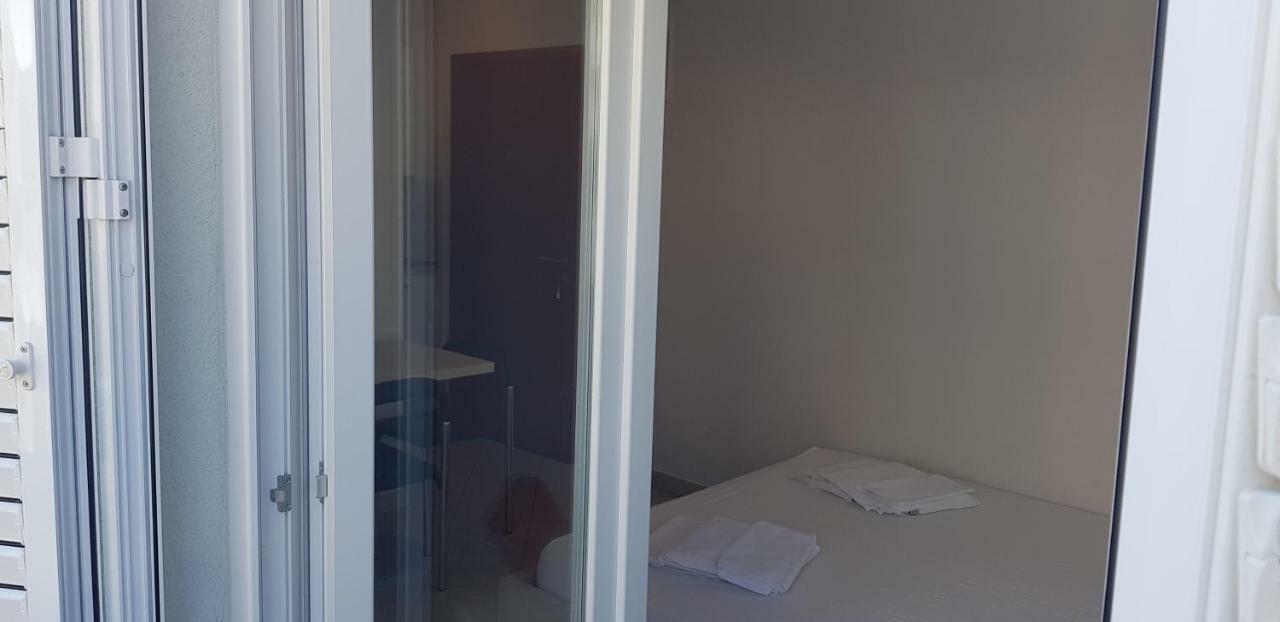 Apartments Biba Novalja Zewnętrze zdjęcie