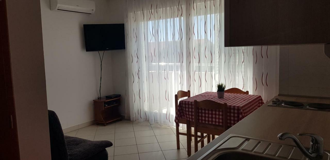 Apartments Biba Novalja Zewnętrze zdjęcie